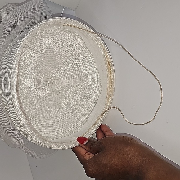 Women's Church/Special Events Hat All White - Picture 6 of 12